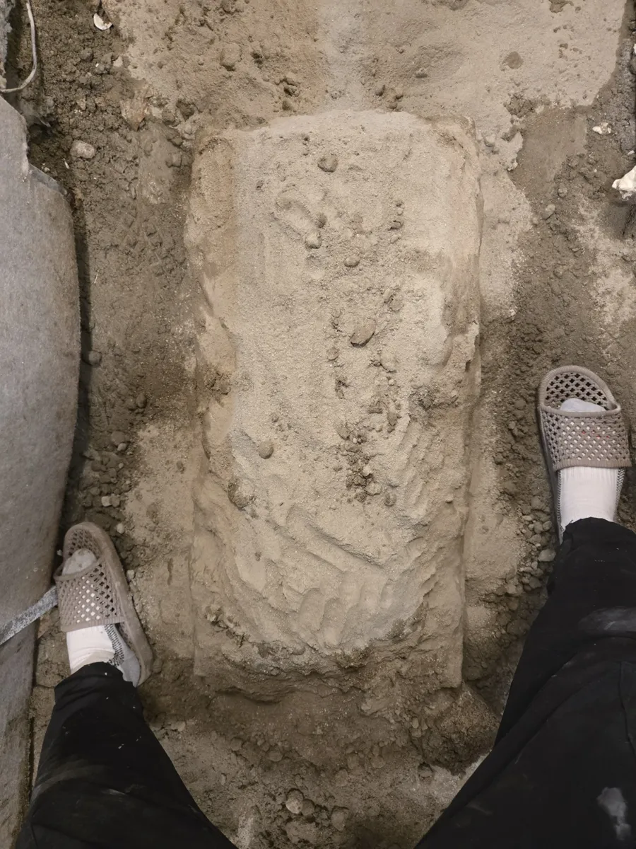 욕조 하부 시멘트 미장 상태 일산 위시티자이2단지 진행 중