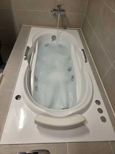 서울 종로 피부샵 월풀욕조 수리 이후